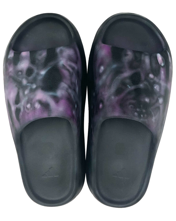 YEEZY SLIDE (ONYX) RADD LOUNGE 限定