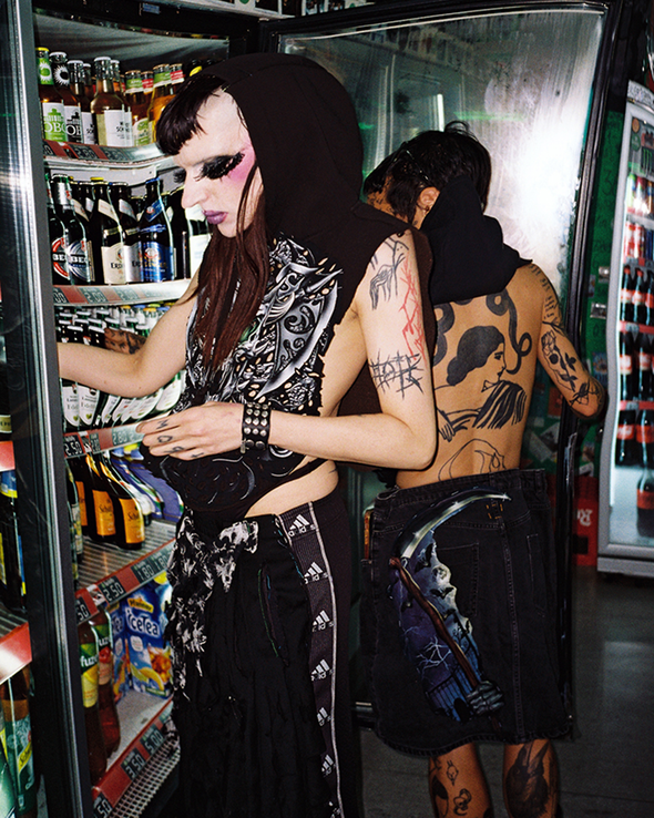 SKULL NO SLEEVE HOODIE 2 (BLACK) RADD LOUNGE LIMITED