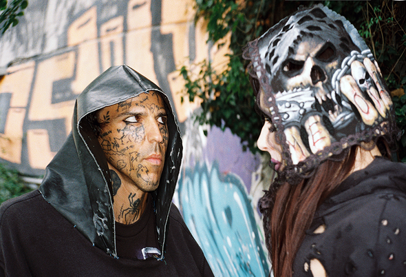 SKULL HELMET (BLACK) RADD LOUNGE LIMITED