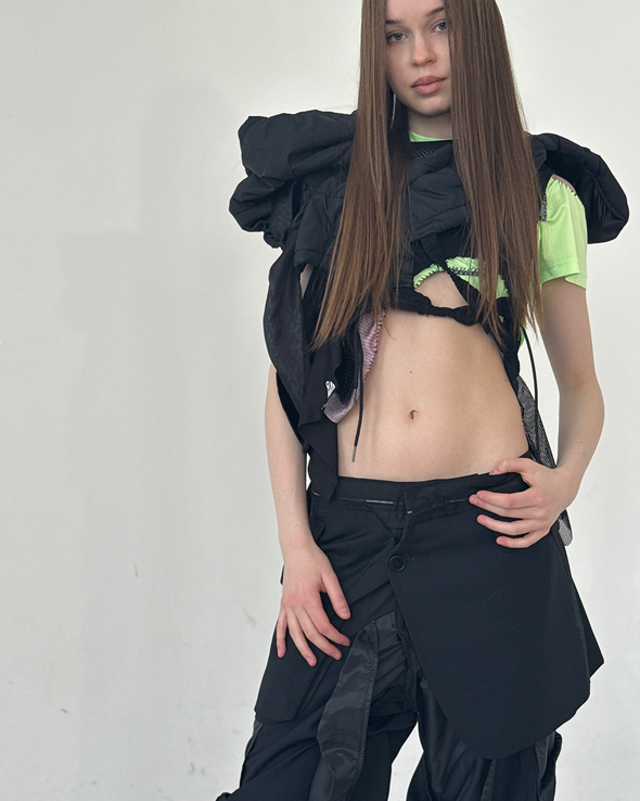SOCERERS PAULDRON TOP 3 (BLACK) RADD LOUNGE LIMITED