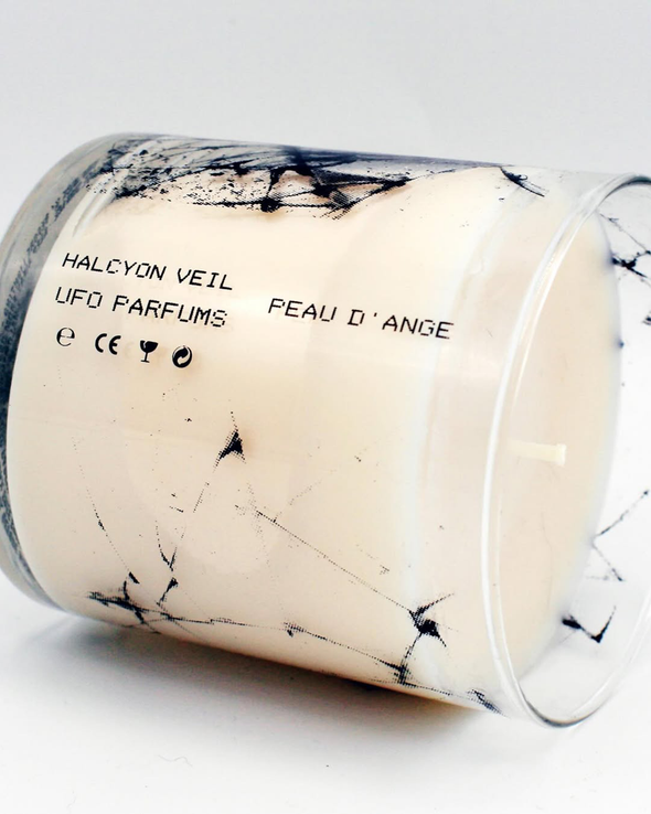 HV x UFO PARFUMS ‘PEAU D’ANGE’ CANDLE (N/A)