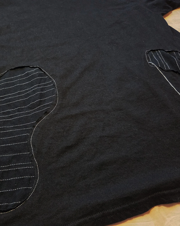 MUN SING FROLIC T-SHIRT (BLACK) RADD LOUNGE 限定