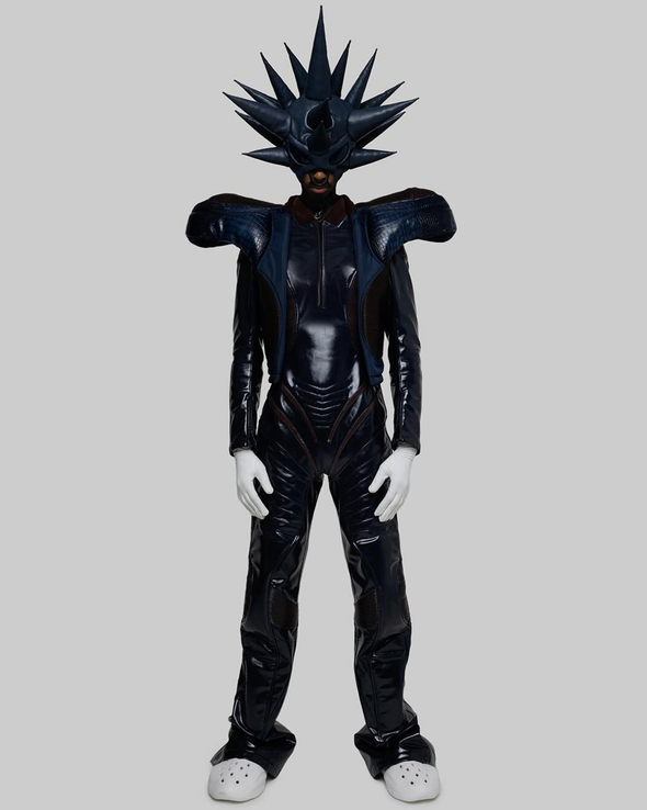 THORN HELMET (BLACK)