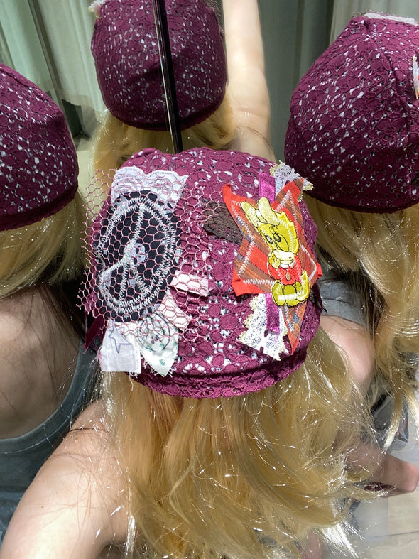 STAR PEACE BEANIE (PLUM) RADD LOUNGE 限定