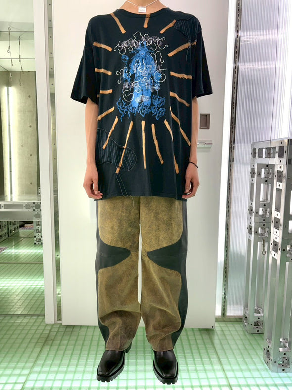 MUN SING FROLIC T-SHIRT (BLACK) RADD LOUNGE 限定